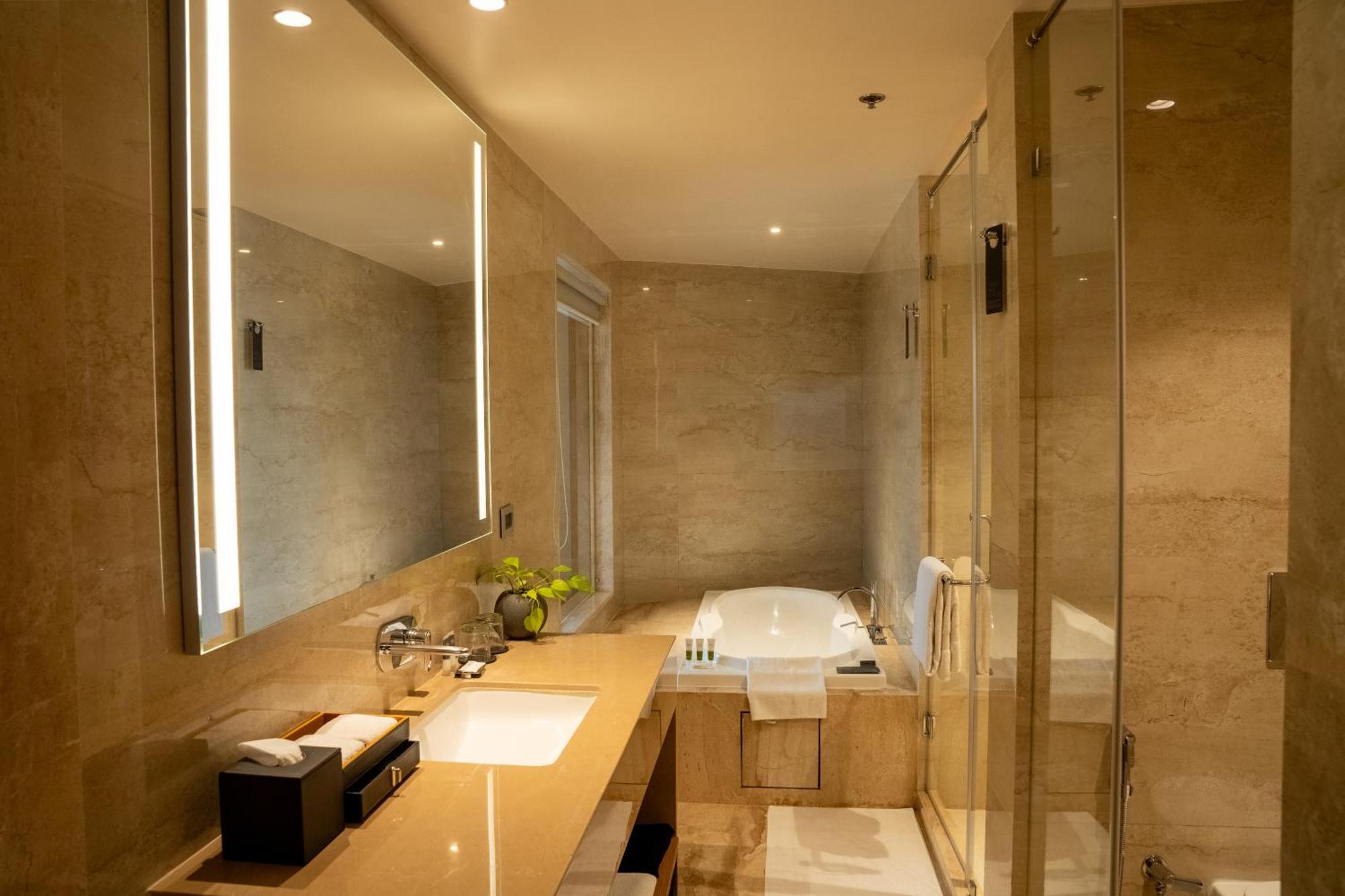 Hotel Courtyard By Marriott Nashik Esterno foto
