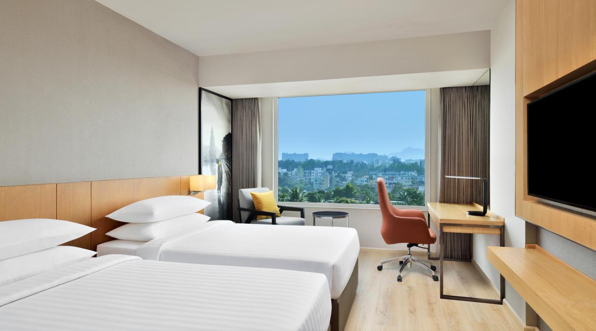 Hotel Courtyard By Marriott Nashik Esterno foto