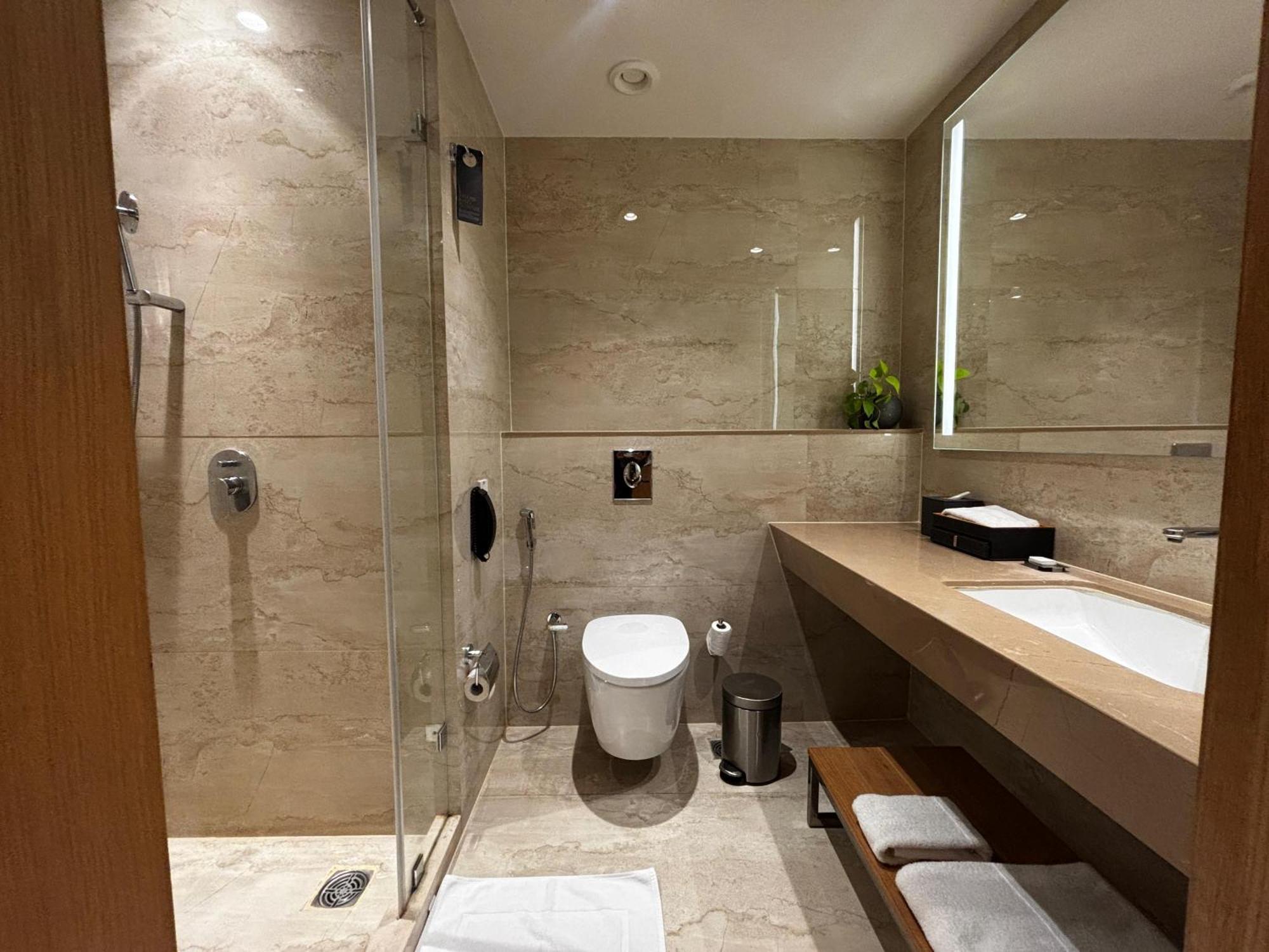 Hotel Courtyard By Marriott Nashik Esterno foto